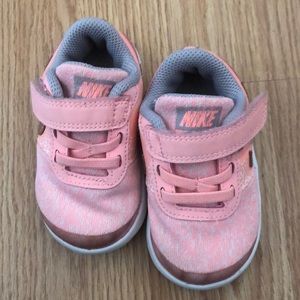 Nike Flex Contact Toddler size 5